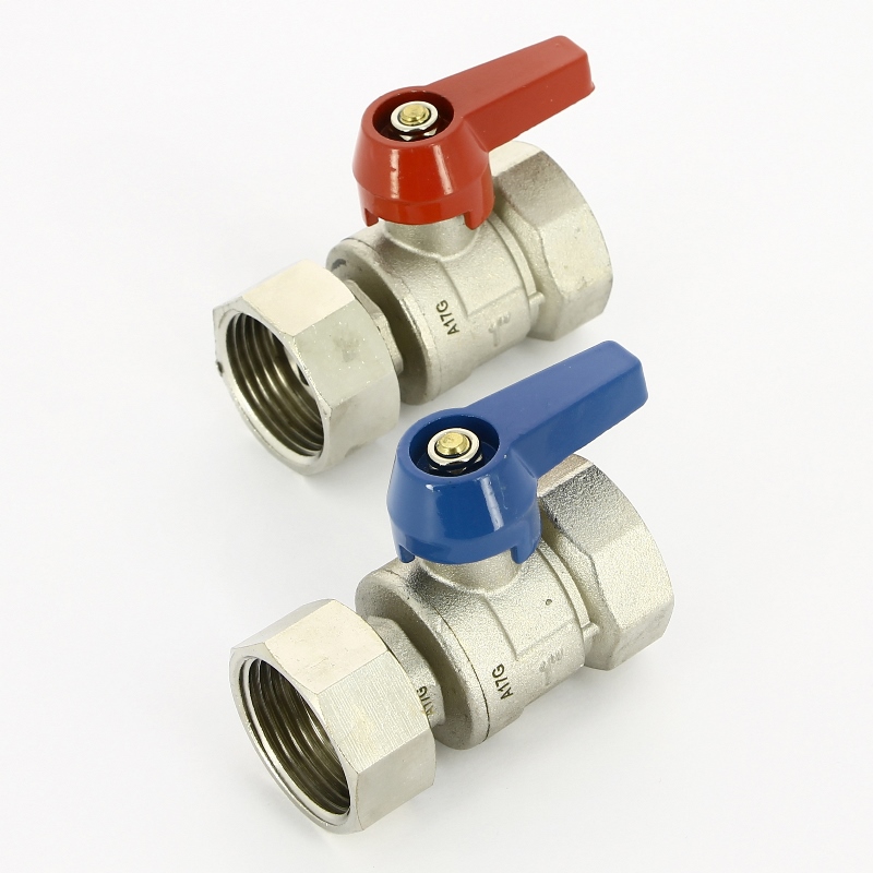 Комплект кранов шаровых  1 с накидной гайкой и уплотнением (2 шт.)