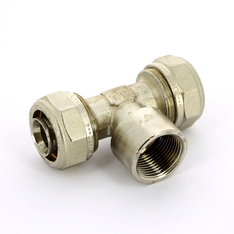 Тройник обж-В-обж 26х3/4'x26 никелир.