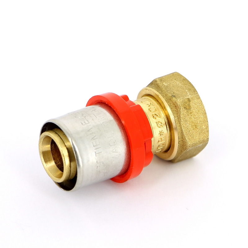 Муфта пресс-В 20х3/4'с накид.гайкой, серия 1665G