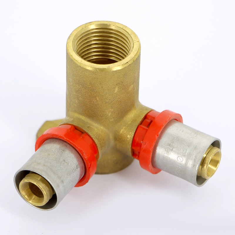 Водорозетка пресс-В-пресс 16х1/2'х16 трехплоскостная