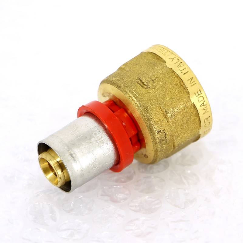 Муфта пресс-В 16х3/4', серия 1652G