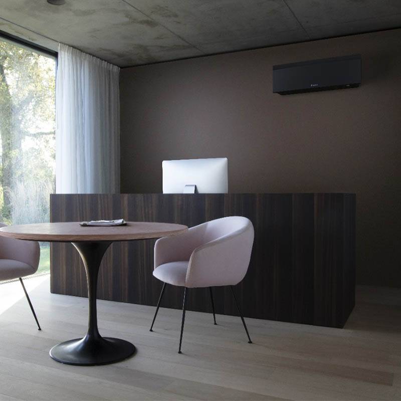 Кондиционер сплит-система Daikin Emura 3 FTXJ20AB/RXJ20A инверторный черный