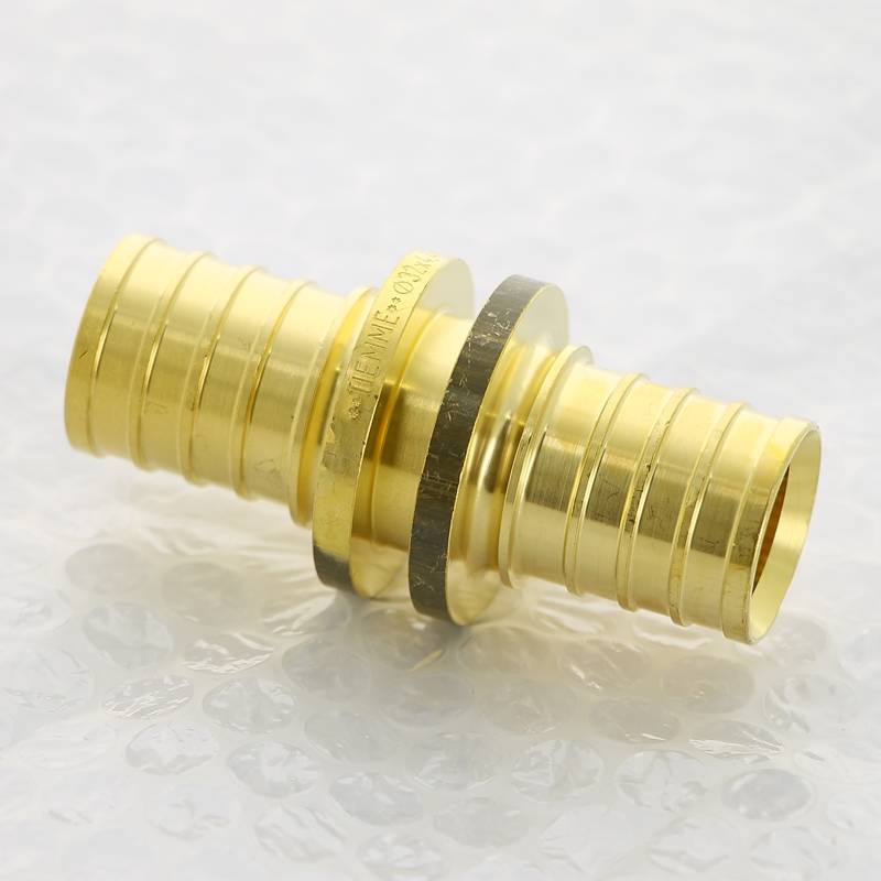 Муфта аксиальная равнопроходная Uni-Fitt 32 мм латунь 740G9900