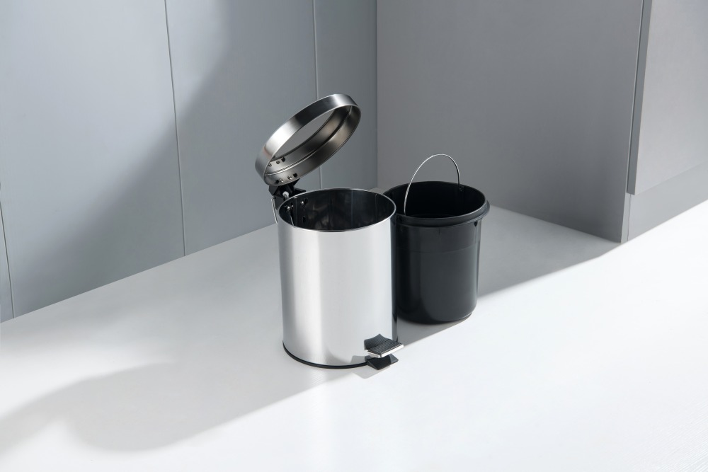 Корзина для мусора с педалью Aquanet AQ4991CR 5 л полированный хром AQ4991CR