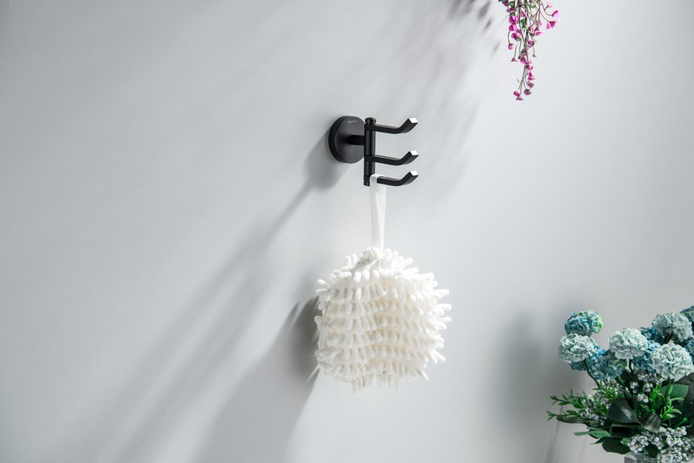 Крючок тройной Aquanet БЕТТА матовый черный AQ4632MB