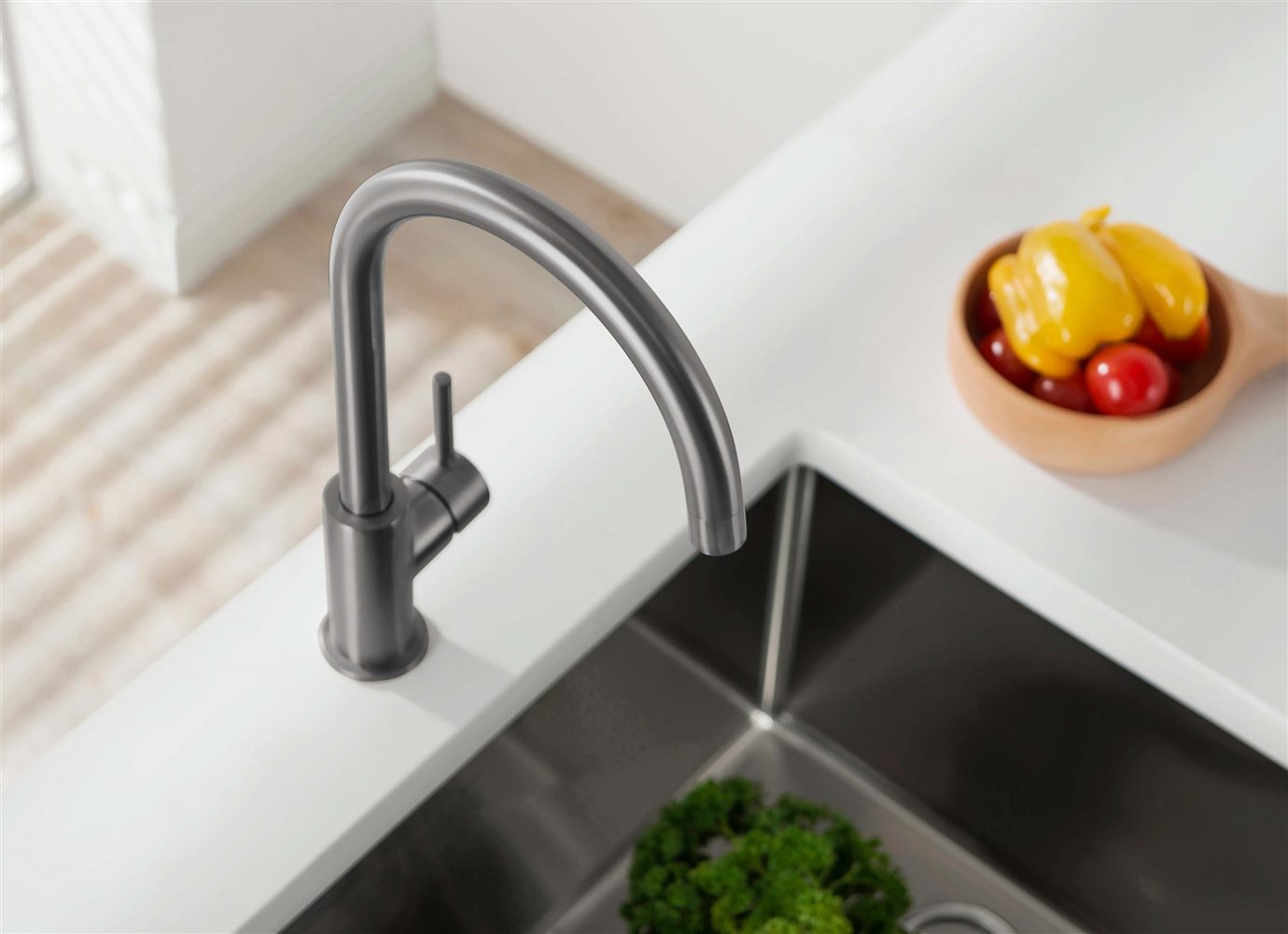 Смеситель для кухни Aquanet Европа оружейная сталь AQ1382BGM