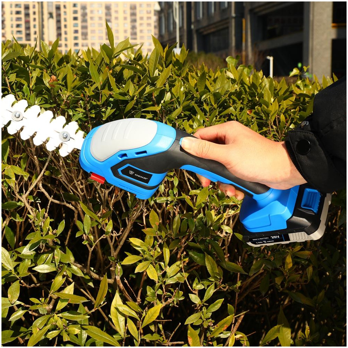 Ножницы садовые аккумуляторные DEKO DKGS20 1x2.0 Ач 063-4305