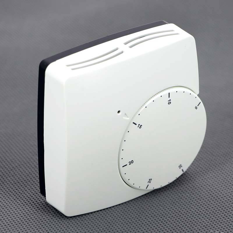 Термостат комнатный Watts WFHT-Basic+ 230 В NC 10021100