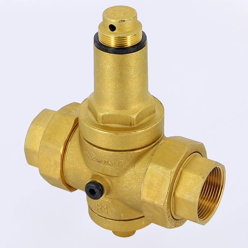 Редуктор давления Emmeti 1 1/2 ВВ с американками и отверстием под манометр 01060150