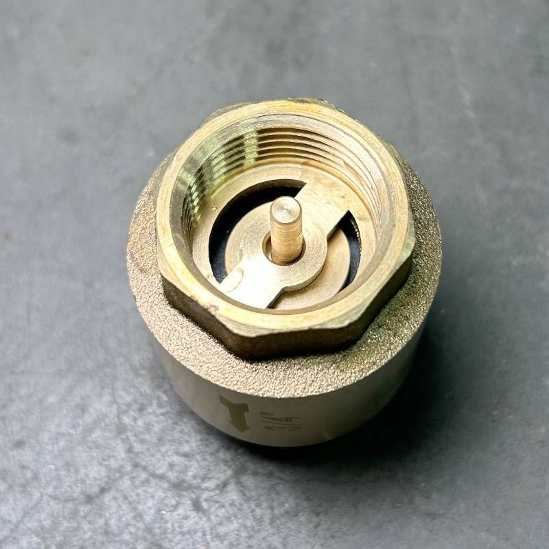 Клапан обратный STOUT пружинный с латунным затвором 3/4 ВВ CV201002