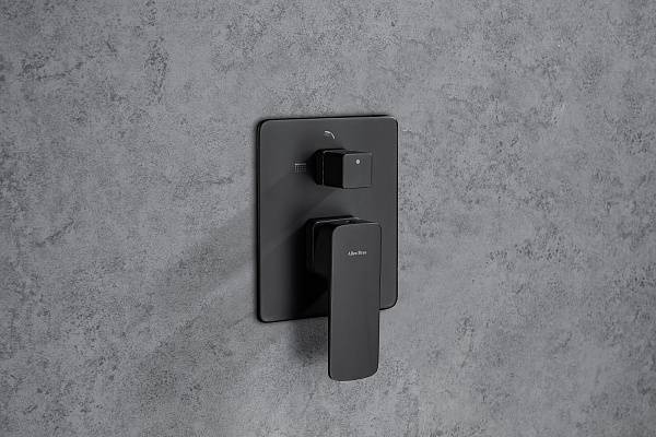 Смеситель для душа Allen Brau Infinity с внутренней частью черный матовый 5.21014-31