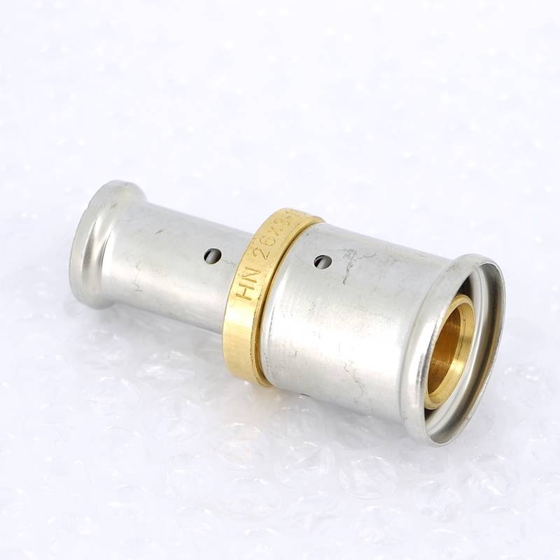 Муфта переходная пресс Henco 26х16 мм 16P-2616