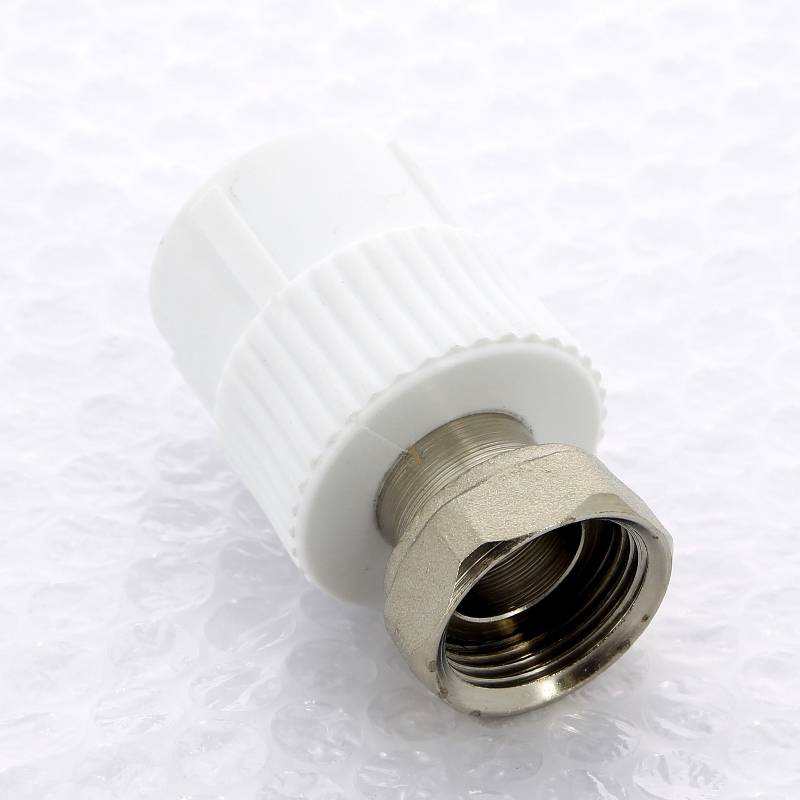 Муфта Pro Aqua 32 мм x 1 1/4 В с накидной гайкой PA29019