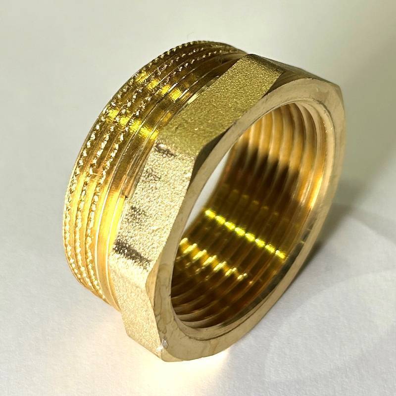 Футорка резьбовая LD 1 1/2x1 1/4 латунь LD.65.507.40х32