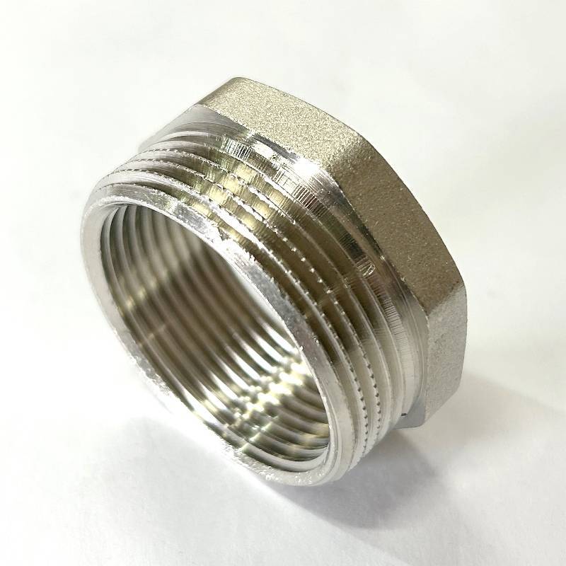 Футорка резьбовая LD 1 1/2 x 1 1/4 латунь никелированная LD.67.507.40х32