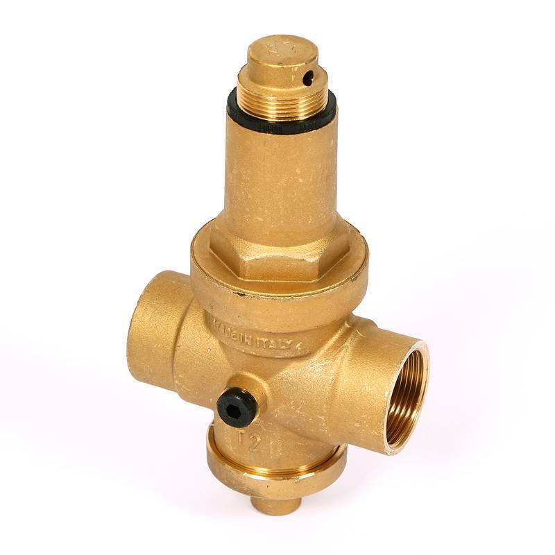 Редуктор давления UNI-FITT ВВ 1 1/4 латунный под аксиальный манометр 204G5140