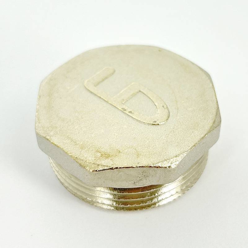 Заглушка LD Pride латунная никелированная 1 1/4 наружная резьба LD.67.505.32