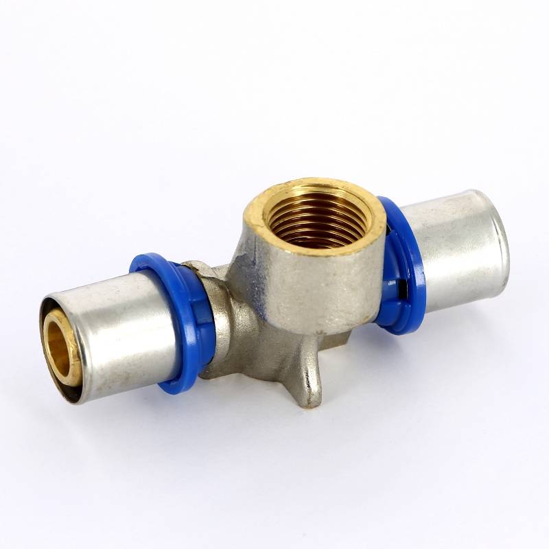 Водорозетка пресс-В проходная EMMETI Gerpex 20х1/2х20 28101624