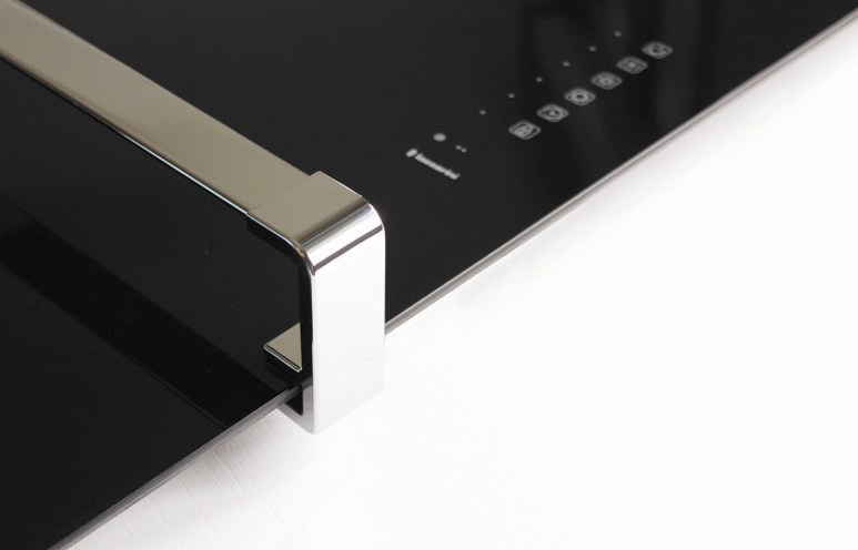 Полотенцесушитель электрический Lazzarini E-Mirror 700 Вт черный прямой 5222