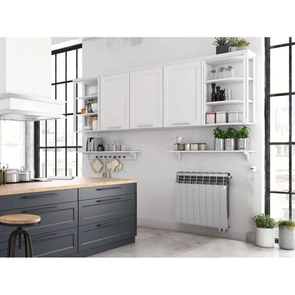 Радиатор биметаллический Royal Thermo BiLiner 500 VR Silver Satin 4 секции нижнее подключение 1196689