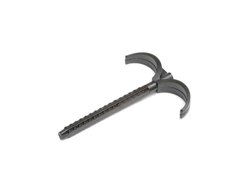 Крюк двойной с дюбелем Rehau для 2-х труб в изоляции 12611031001