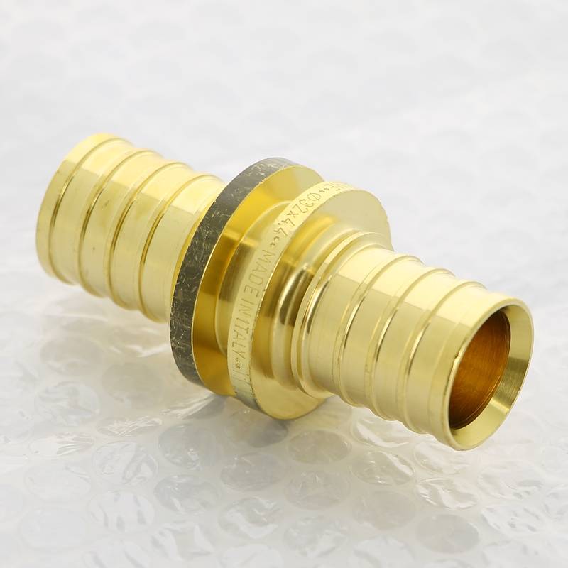 Муфта аксиальная равнопроходная Uni-Fitt 32 мм латунь 740G9900