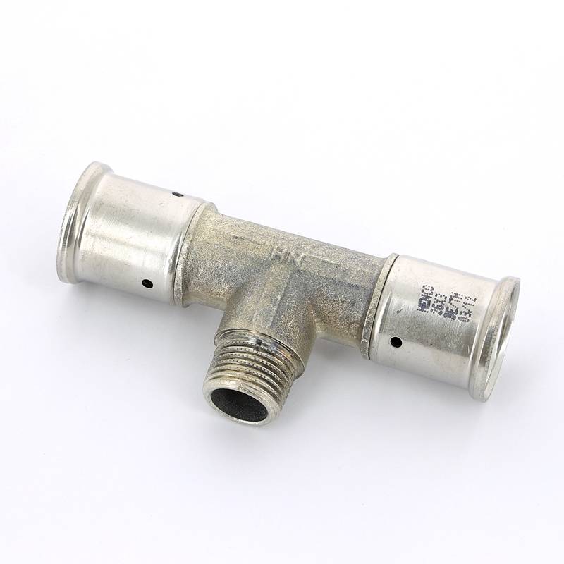 Тройник пресс латунный HENCO с наружной резьбой 26x1/2x26 14P-260426