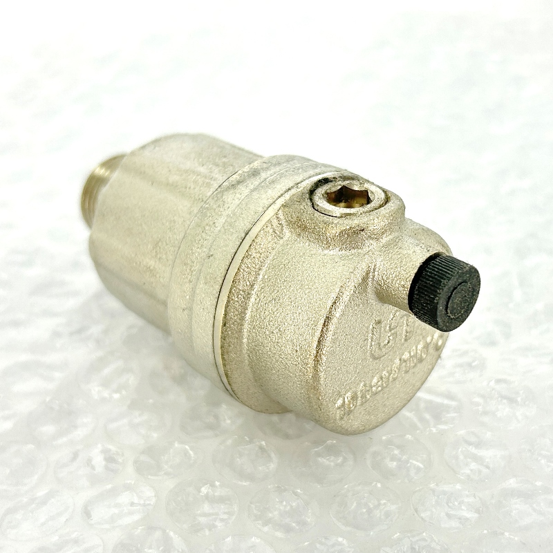 Воздухоотводчик автоматический 3/8 с прокладкой O-RING, никелированный