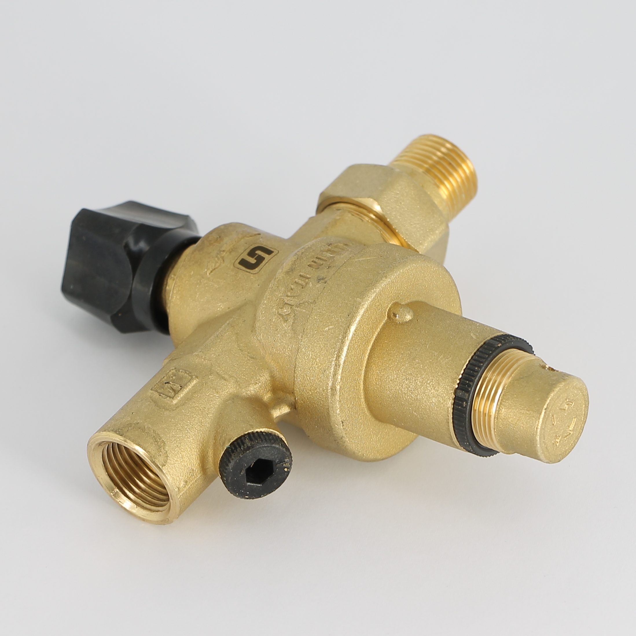 Клапан подпиточный НВ 1/2 с редукционным соединением