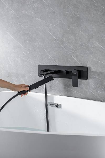 Смеситель для ванны с душем Allen Brau Infinity с внутренней частью черный матовый 5.21007-31