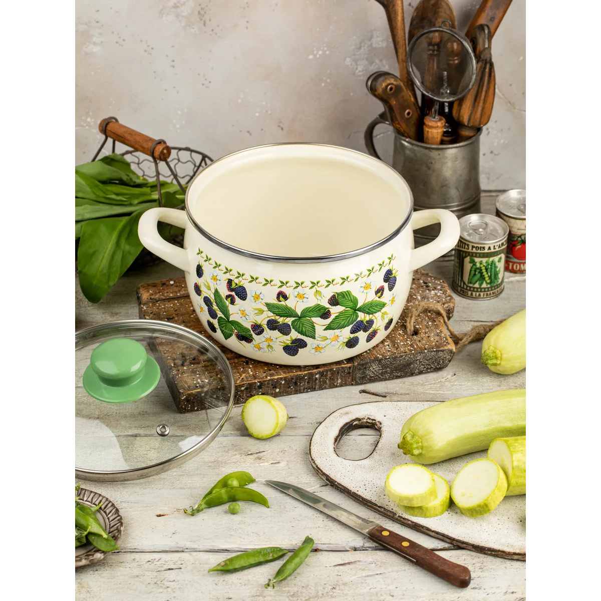 Кастрюля эмалированная Metrot Ежевика 2.4 л 7335