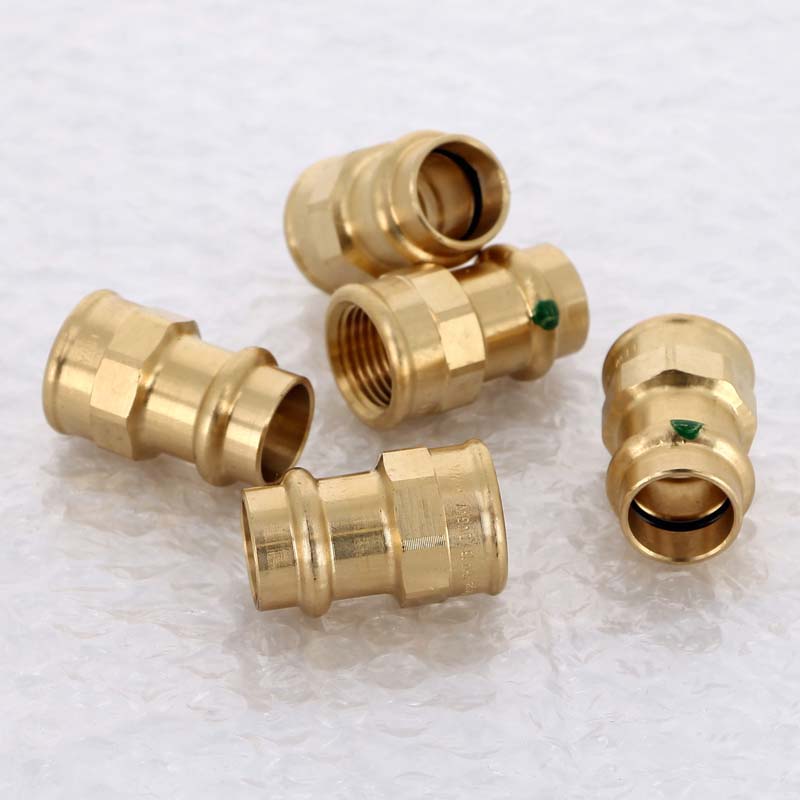 Муфта переходная пресс-В Viega Sanpress бронза 18х1/2 283483