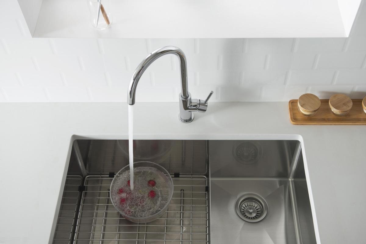 Смеситель для кухни Aquanet Европа хром AQ1382CR