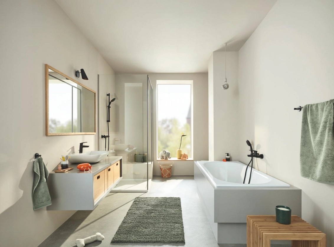 Душевой гарнитур GROHE Tempesta 110 со штангой 600 мм и шлангом 1750 мм матовый черный 261622433