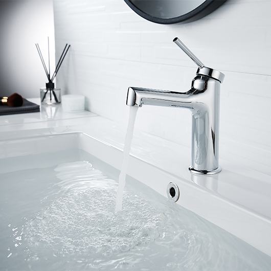 Смеситель для умывальника Lemark Minima монолитный хром LM3806C