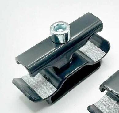 Фиксирующий зажим Zehnder ZB0281 RAL 9005 matt ZB0281 RAL 9005 matt