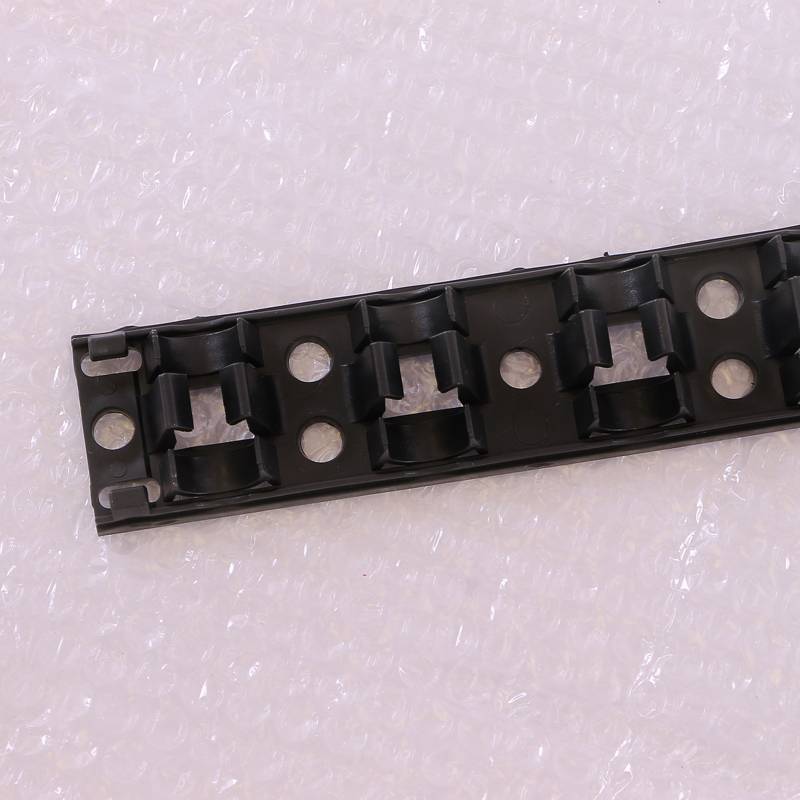 Монтажная планка для теплого пола HENCO с клейким слоем для трубы 16 мм 1 м UP-16M1