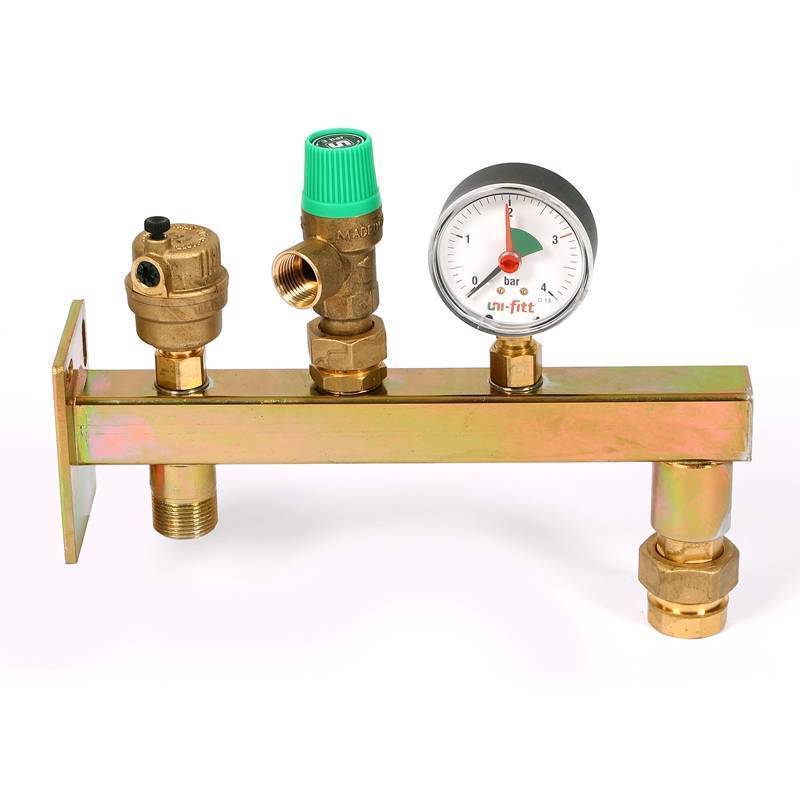 Группа безопасности котла с консолью для расширительного бака и отсечным клапаном Uni-Fitt 256D3230