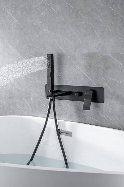 Смеситель для ванны с душем Allen Brau Infinity с внутренней частью черный матовый 5.21007-31