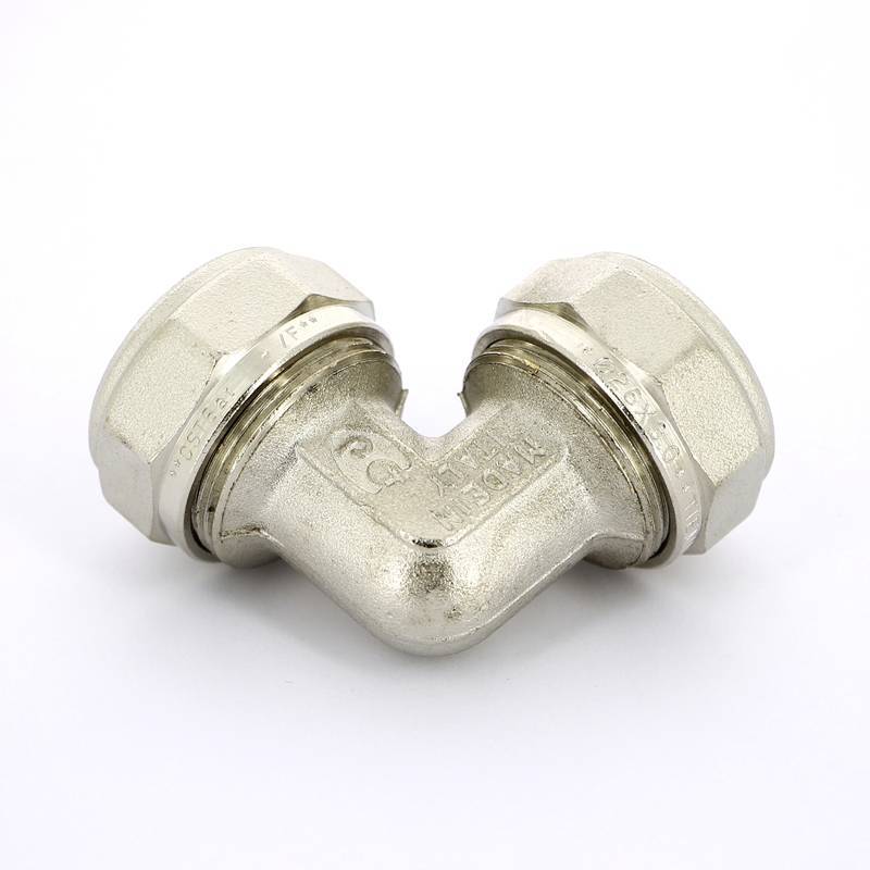 Угол обжимной Tiemme 1603 26 мм никелированный 1600019