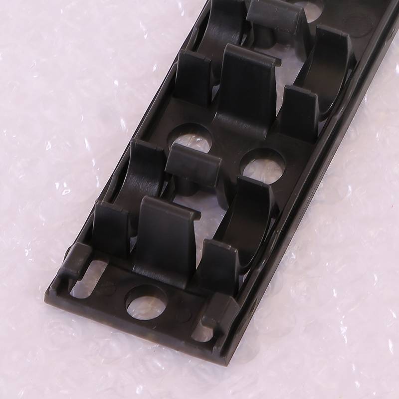 Монтажная планка для теплого пола HENCO с клейким слоем для трубы 16 мм 1 м UP-16M1