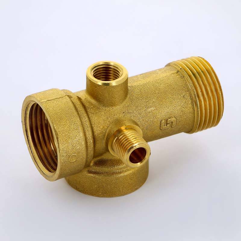 Узел пятивыводной Uni-Fitt 82 мм x 1 x 1/4 для автономного водоснабжения 639G8200