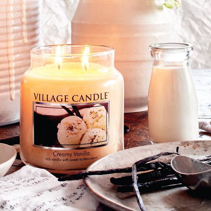 Ароматическая свеча Village Candle Сливочный крем и ваниль 389 г 10081