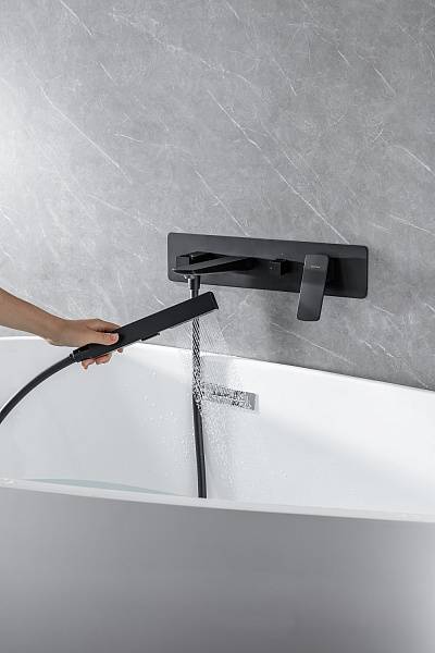 Смеситель для ванны с душем Allen Brau Infinity с внутренней частью черный матовый 5.21007-31