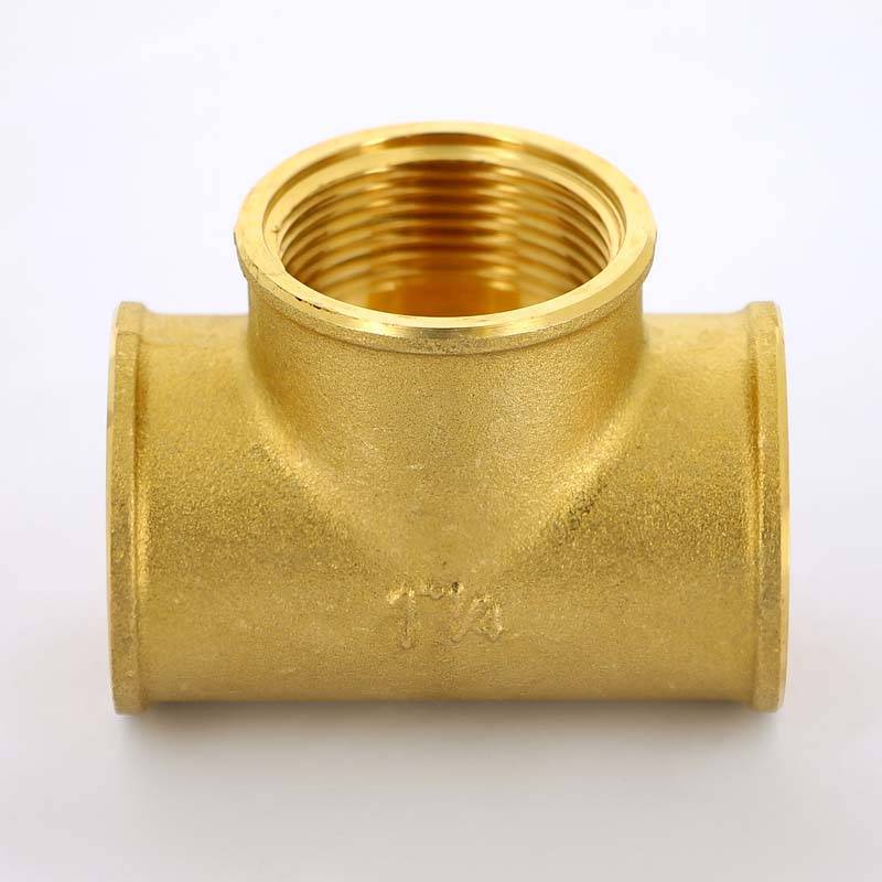 Тройник латунный Uni-Fitt 1 1/4 ВР 615G5550