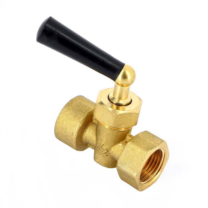 Кран трехходовой WATTS RM15MM ВВ 1/2 для манометра 10009480