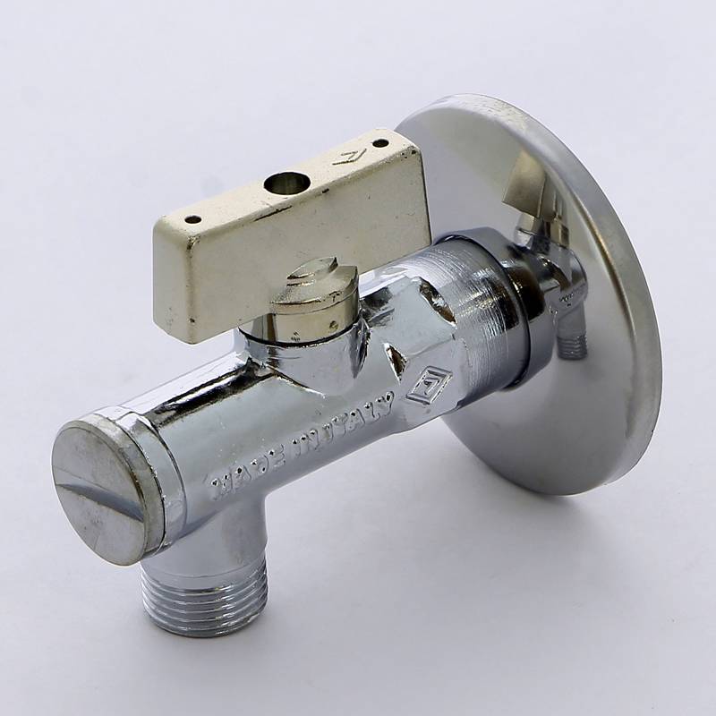 Кран угловой Bugatti Minnesota 1/2x3/8 с фильтром и розеткой хромированный 08710004