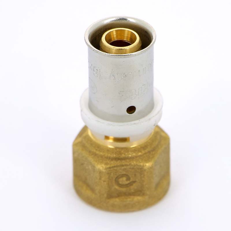 Муфта пресс-В Uni-Fitt 16x1/2 701G6200