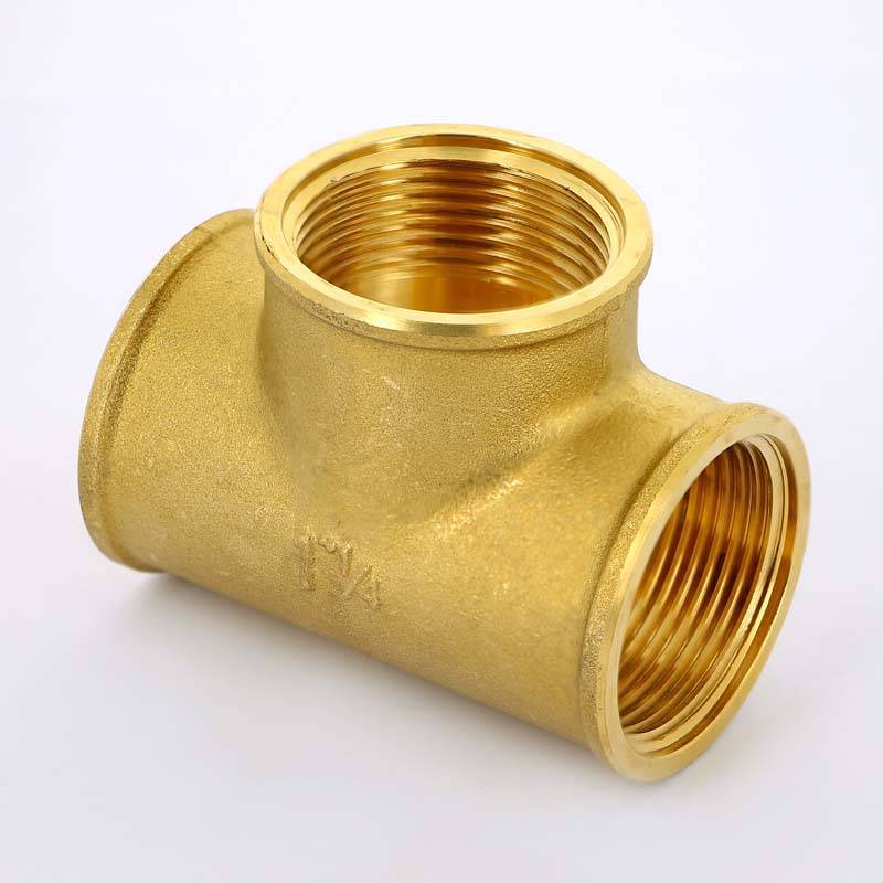 Тройник латунный Uni-Fitt 1 1/4 ВР 615G5550