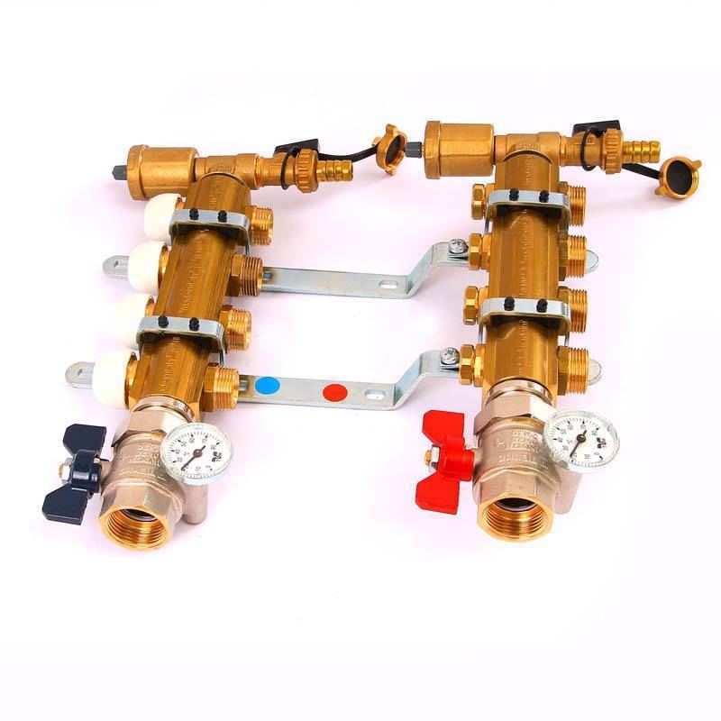 Коллекторная группа Tiemme 1x3/4 EK 4 выхода с кронштейнами и вентилями 3870012